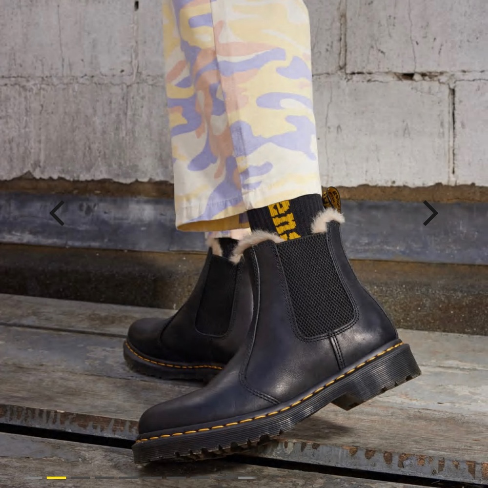 Dr.Martens fur lined Chelsea boots